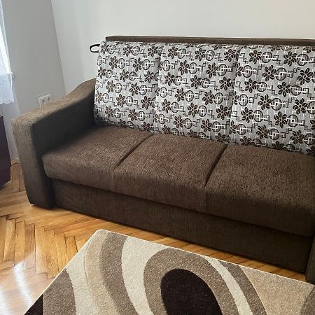 Vito Apartman Егер Екстериор снимка