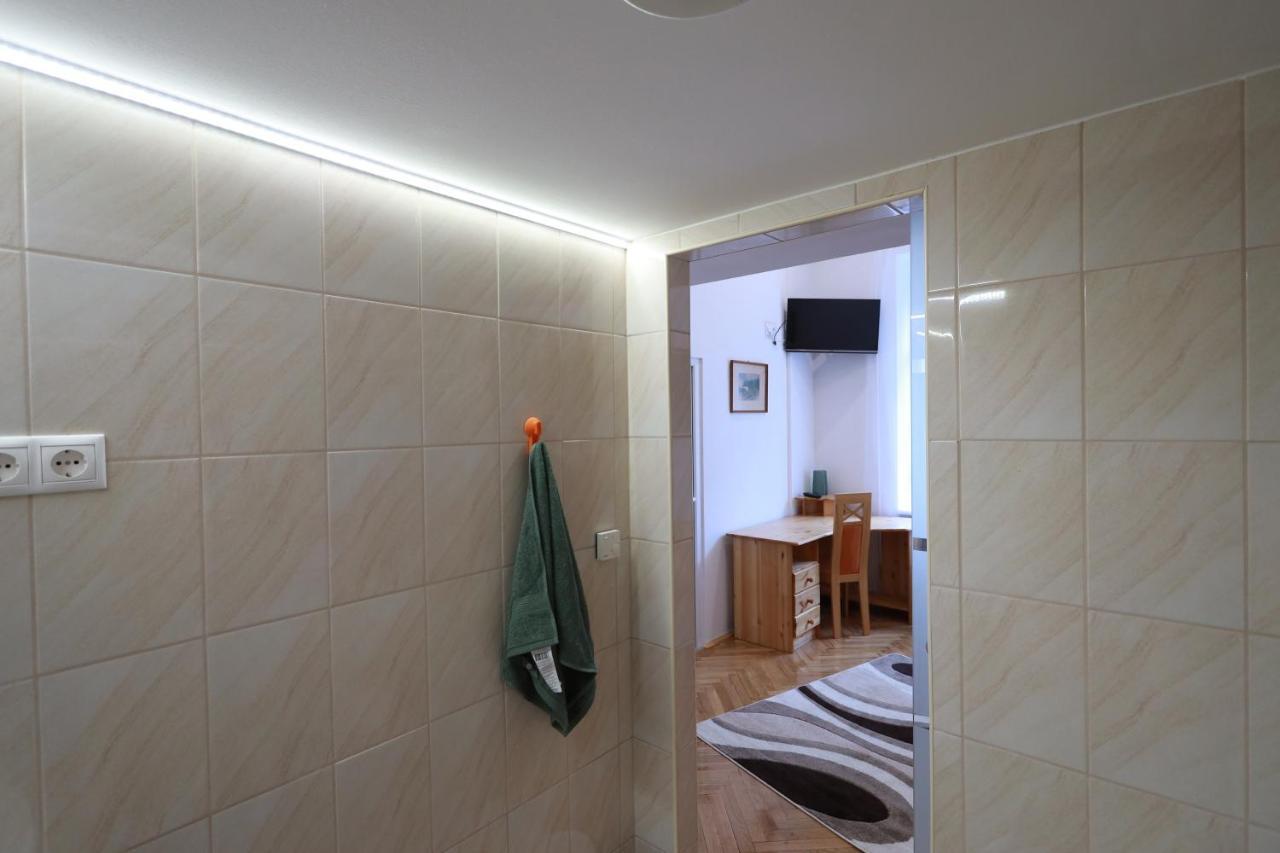 Vito Apartman Егер Екстериор снимка