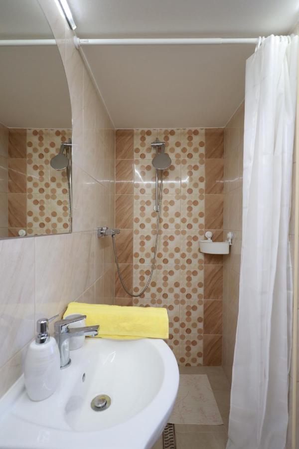 Vito Apartman Егер Екстериор снимка