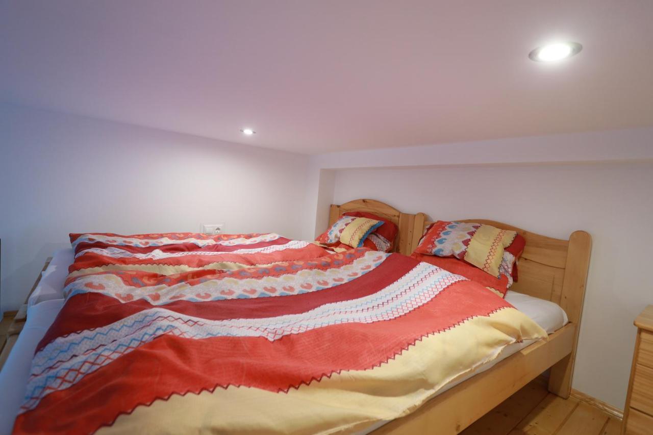 Vito Apartman Егер Екстериор снимка