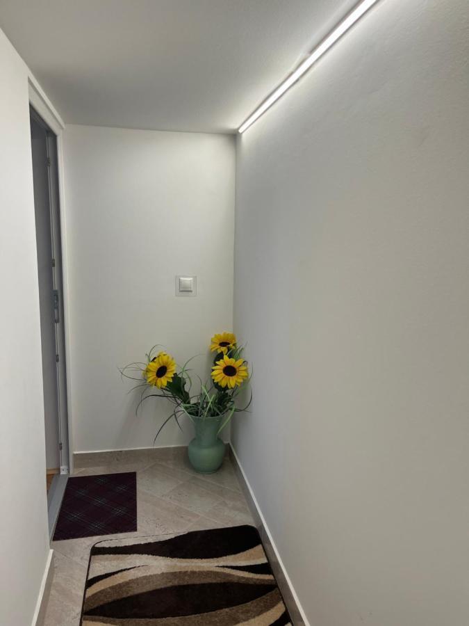 Vito Apartman Егер Екстериор снимка