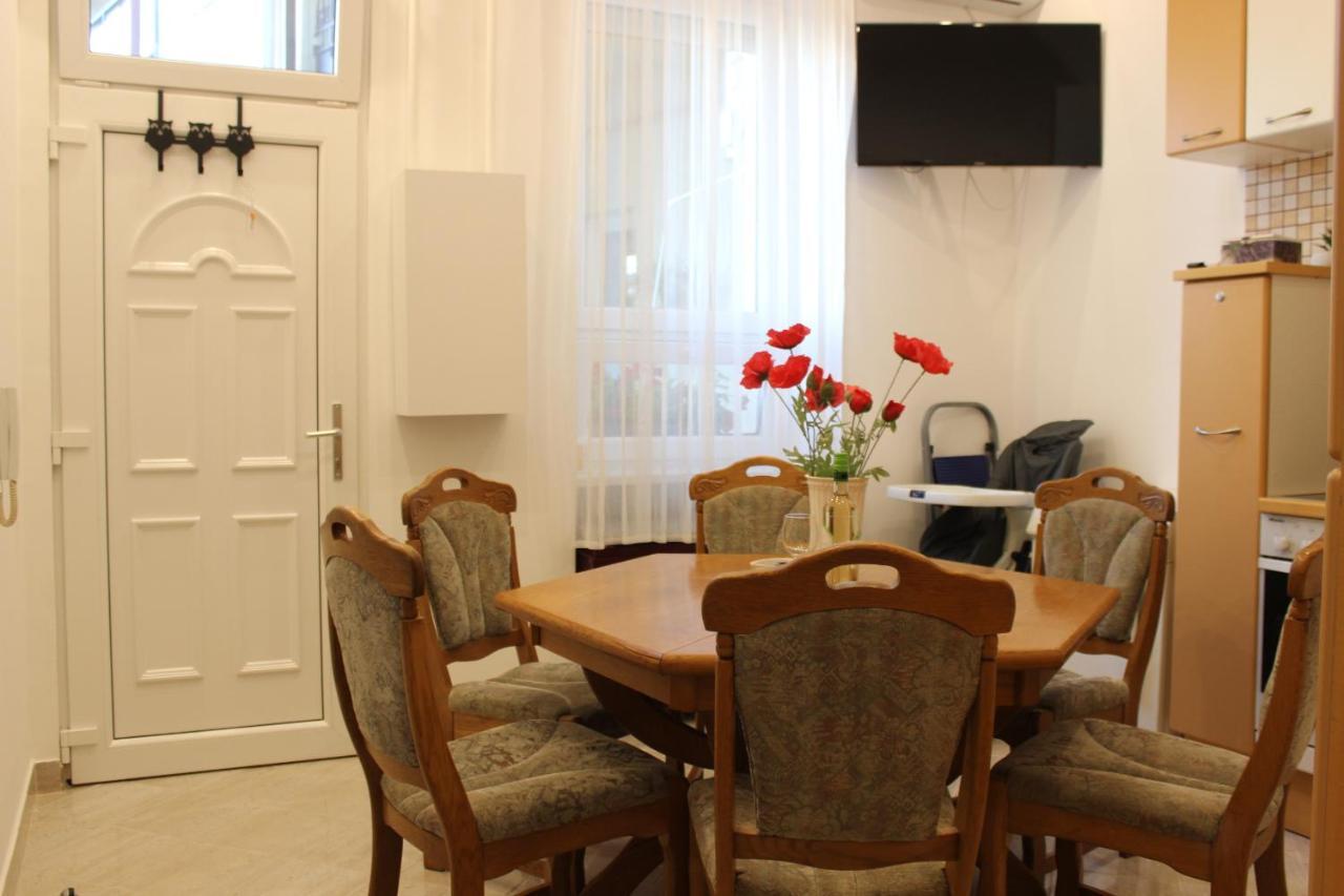 Vito Apartman Егер Екстериор снимка