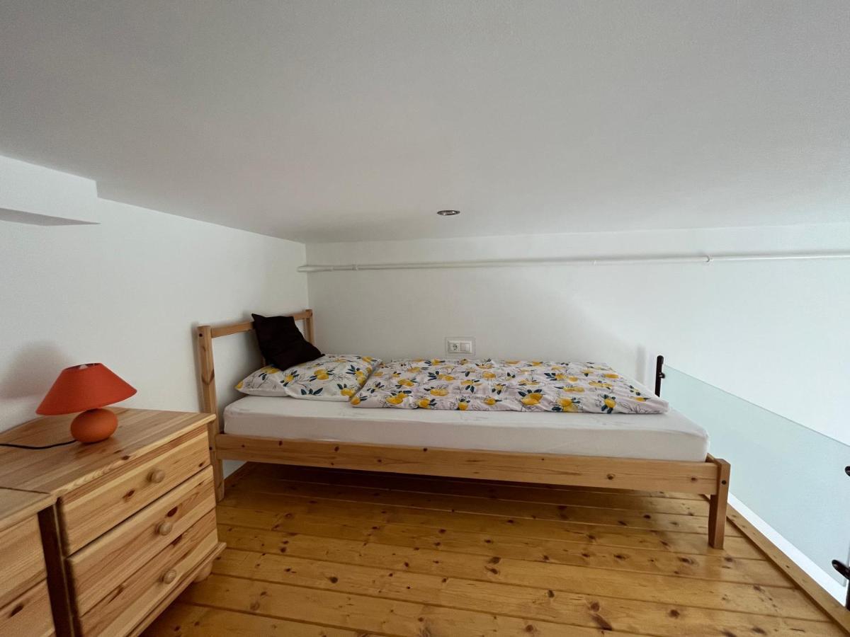 Vito Apartman Егер Екстериор снимка