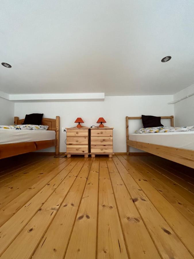 Vito Apartman Егер Екстериор снимка